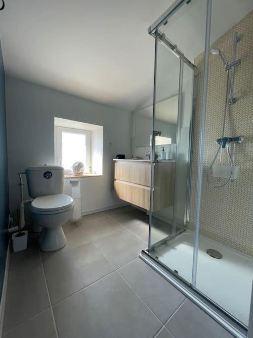 Studio Neuf Lumineux Climatise Blaye Esterno foto
